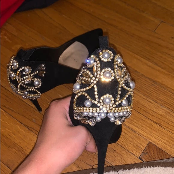 Heels - Picture 2 of 3